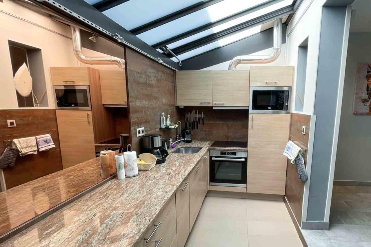 Charming Townhouse With Garden In The City Of Love Paryż Zewnętrze zdjęcie